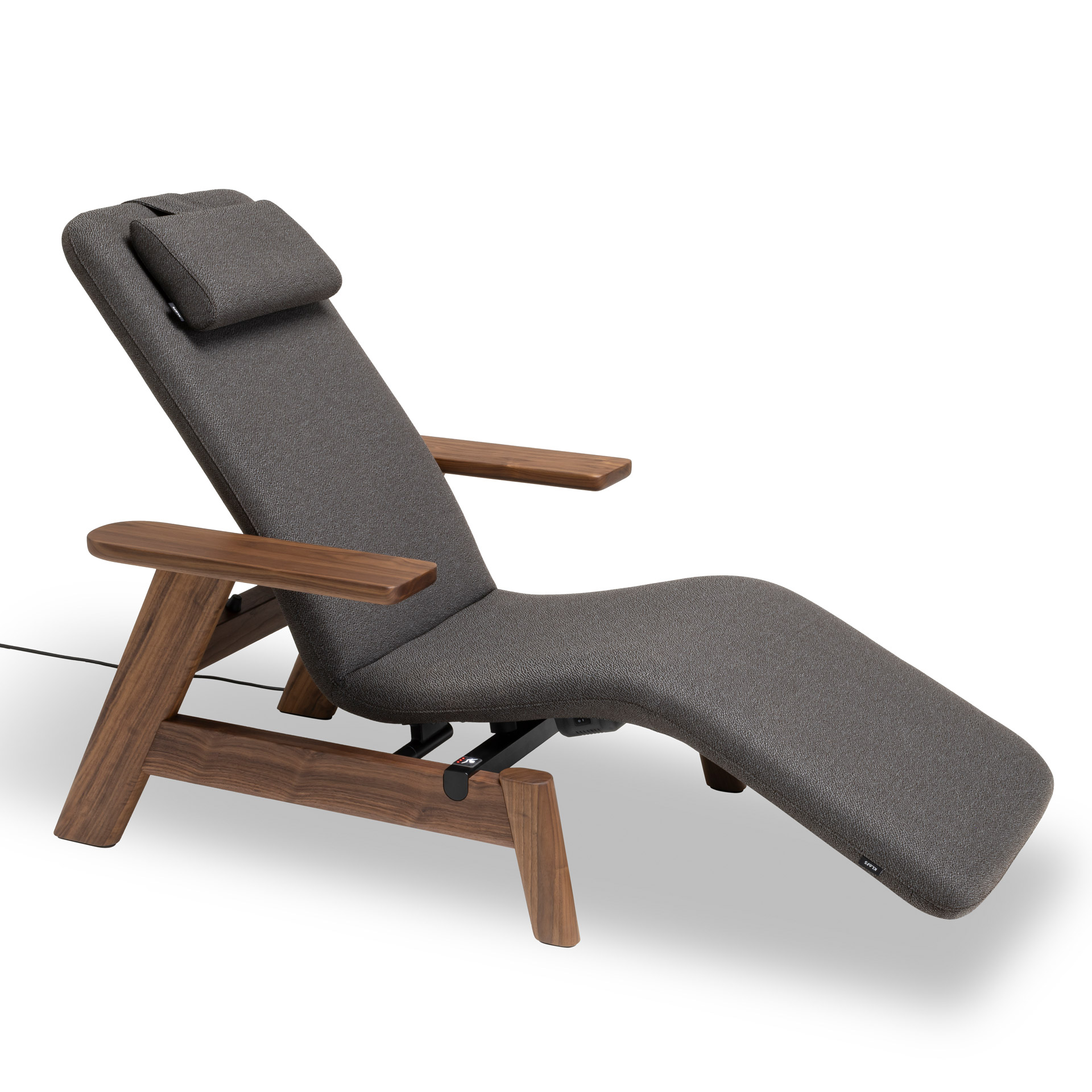 Wellnessliege SOMRA (beheizt) Nussbaum – Design by Sebastian Herkner