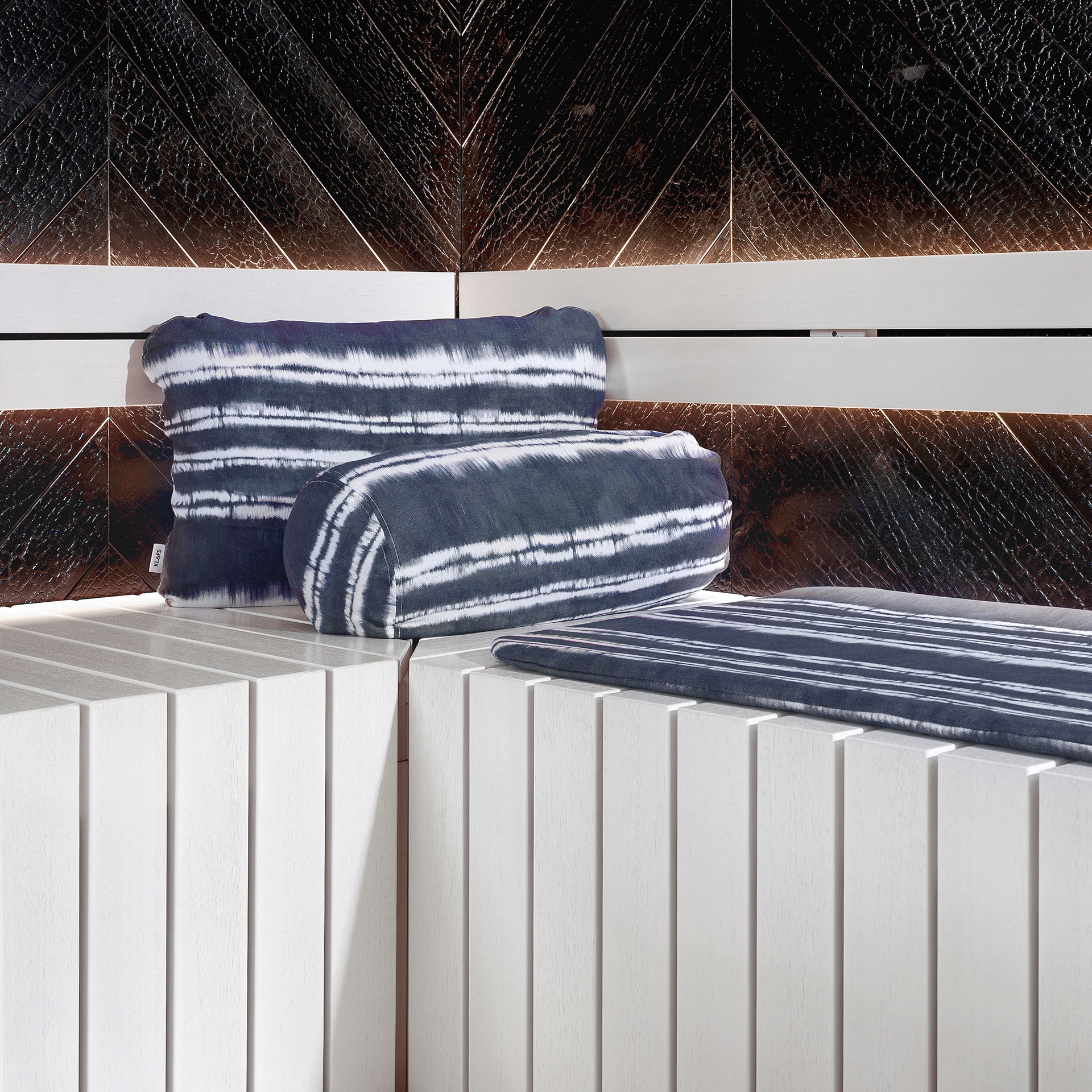 SAUNAKISSEN MOLLIS® GESA M mit Bezug – Design by Gesa Hansen