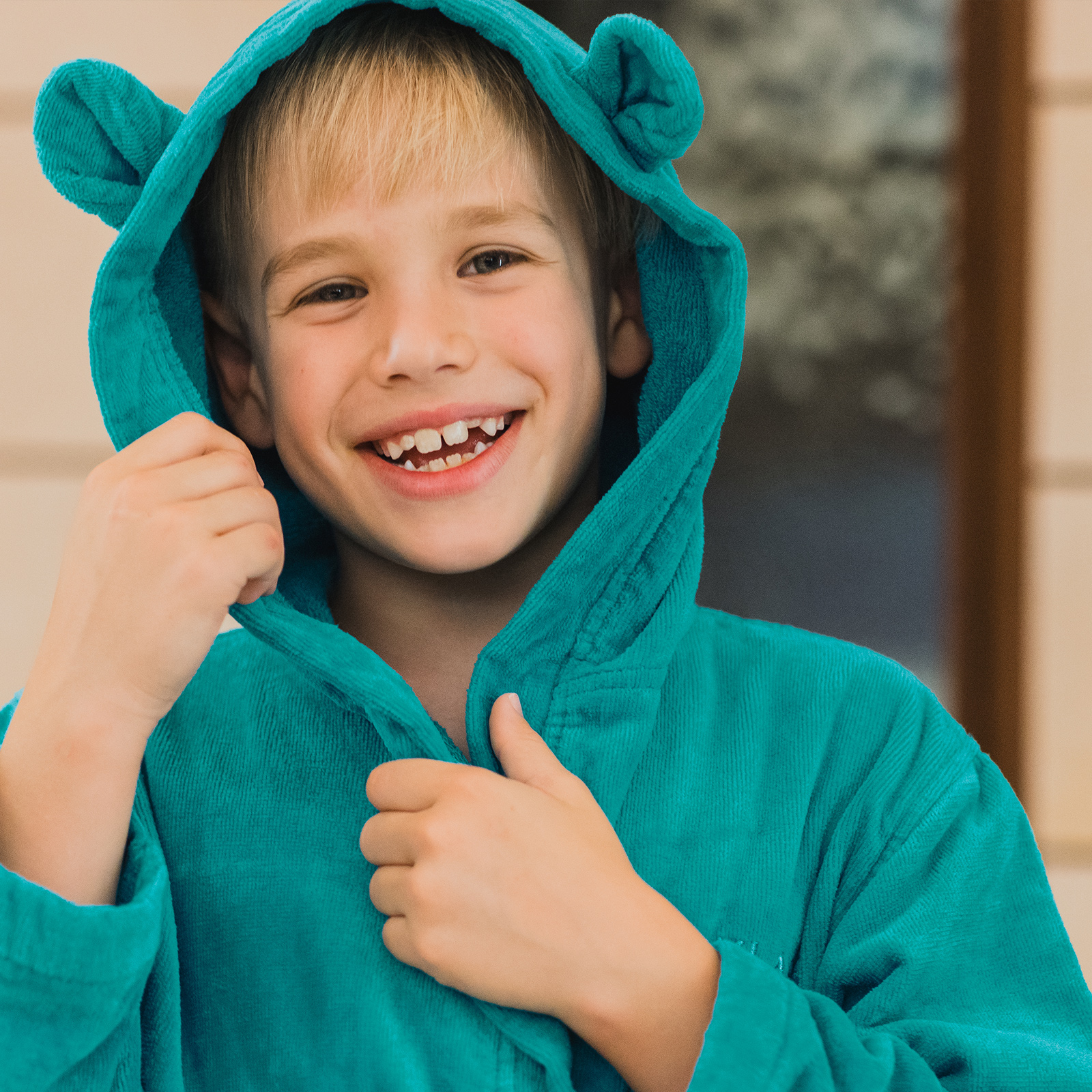 Bademantel für Kinder – flauschig & mit süßen Details
